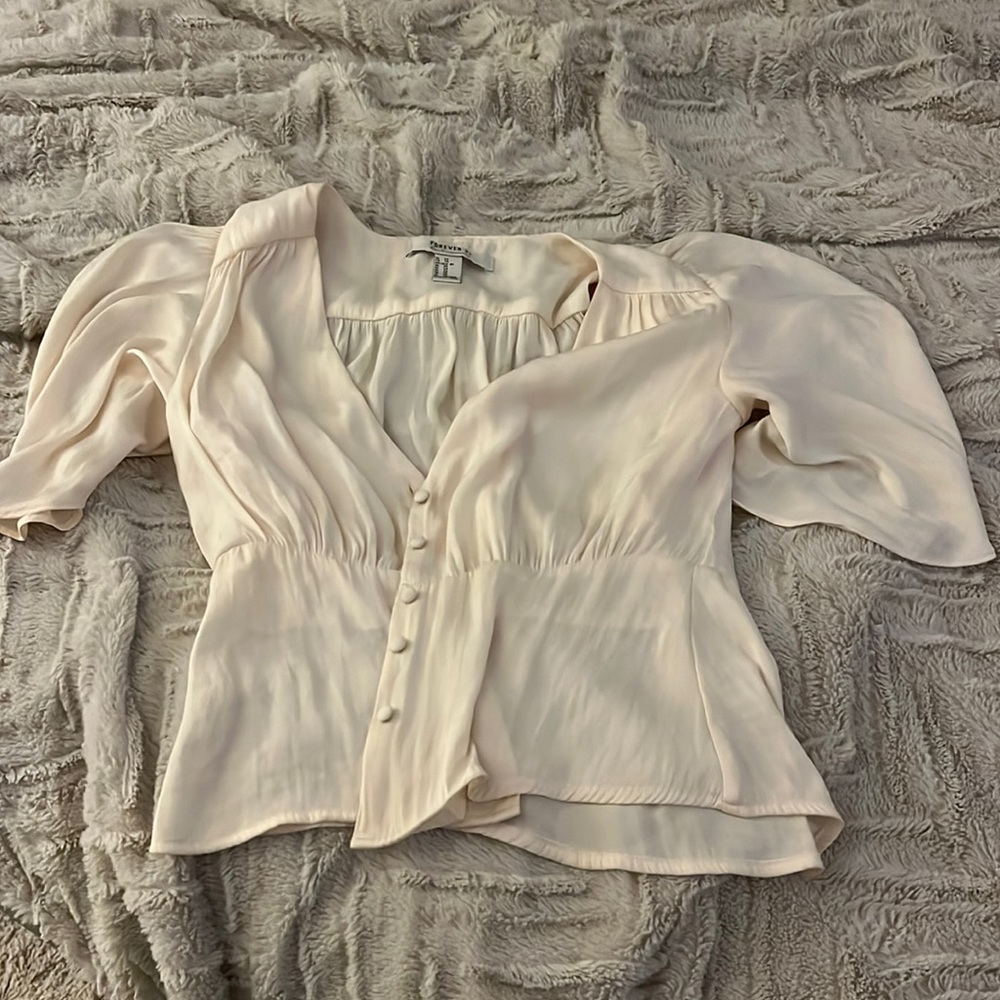 Cute bohemian blouse with buttons